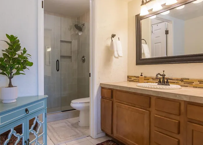Holiday home Charming House Pool Near Kiwanis Park Freeways *