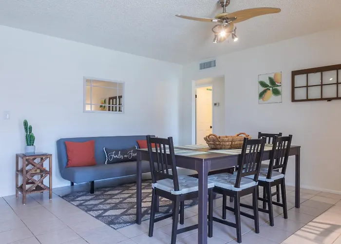 Charming House Pool Near Kiwanis Park Freeways