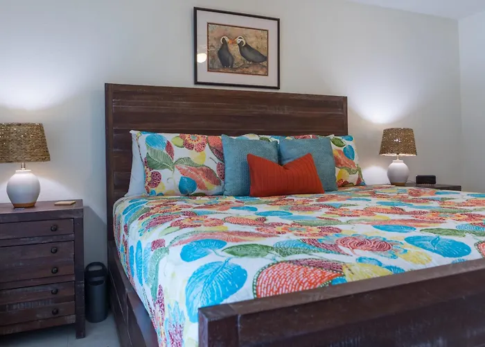 Charming House Pool Near Kiwanis Park Freeways *